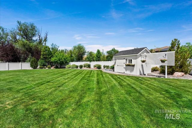 9622 W Sparks Lake Ct, Boise, ID 83714
