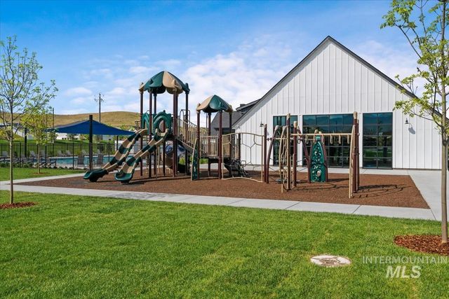 9622 W Sparks Lake Ct, Boise, ID 83714