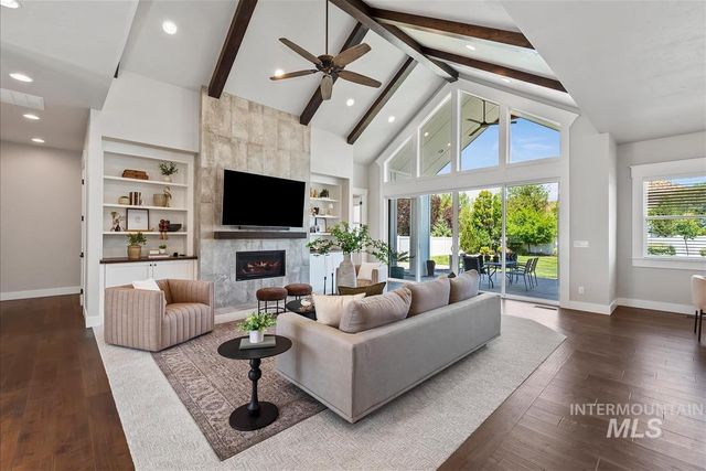 9622 W Sparks Lake Ct, Boise, ID 83714