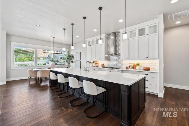 9622 W Sparks Lake Ct, Boise, ID 83714