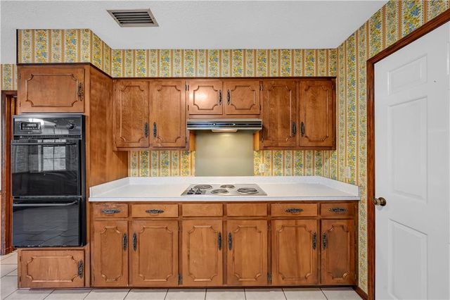 7921 Candlewood Drive, Mobile, AL 36695