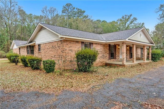 7921 Candlewood Drive, Mobile, AL 36695