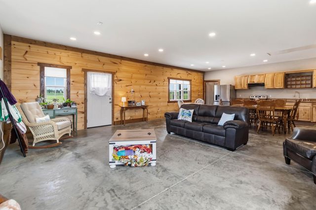 520 Pioneer Lane, Brodhead, KY 40409