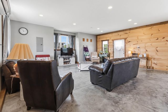 520 Pioneer Lane, Brodhead, KY 40409