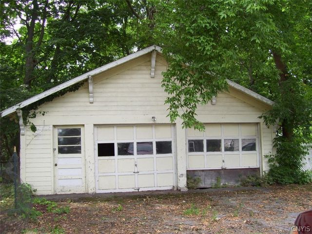 110 Edgewood Avenue, Syracuse, NY 13207