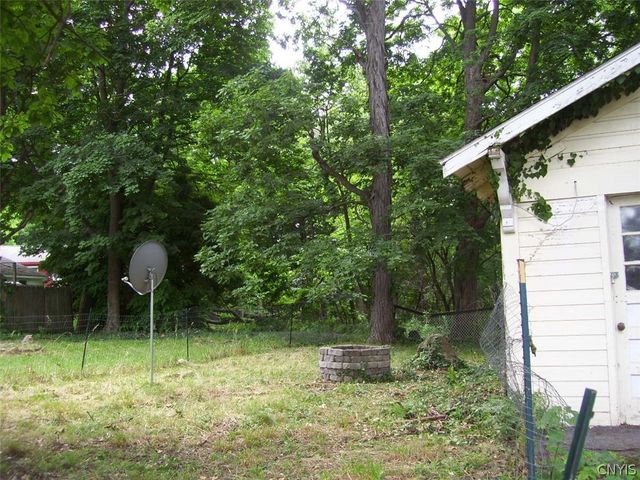 110 Edgewood Avenue, Syracuse, NY 13207