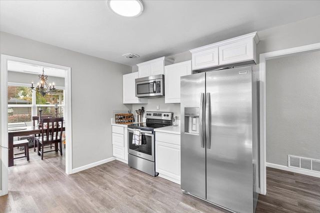 1109 Ulrich Ave, Modesto, CA 95350