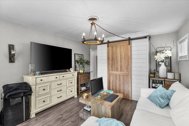 1109 Ulrich Ave, Modesto, CA 95350