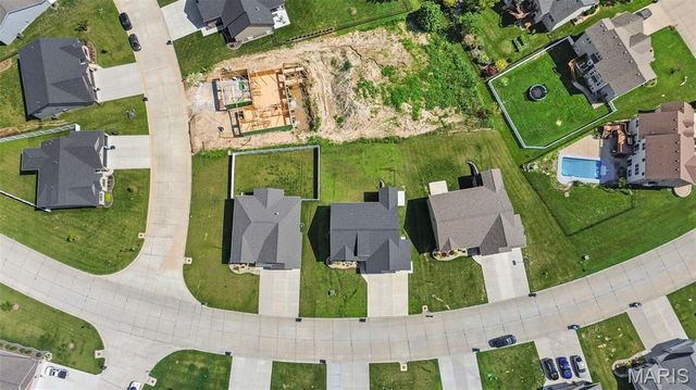 165 Stonebridge Bluff Drive, Maryville, IL 62062