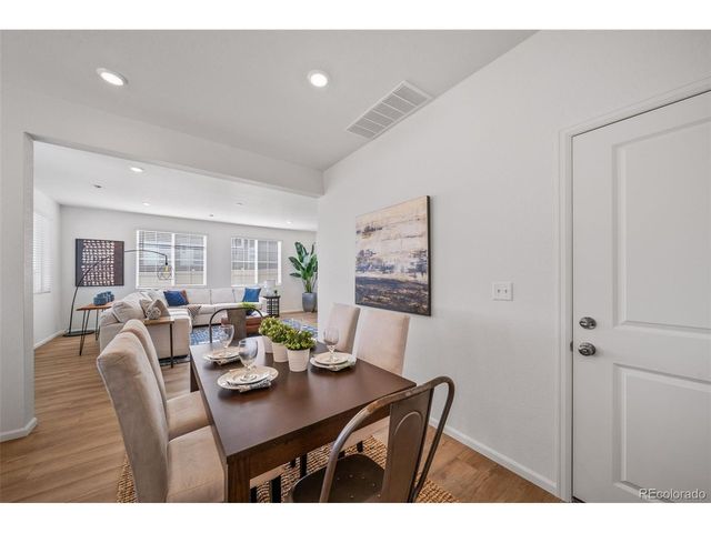 22305 E 39th Ave, Aurora, CO 80019