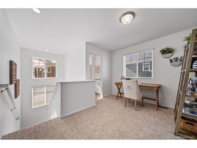 22305 E 39th Ave, Aurora, CO 80019