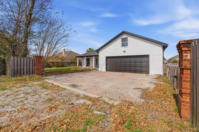 3244 Country Club Drive, Lynn Haven, FL 32444