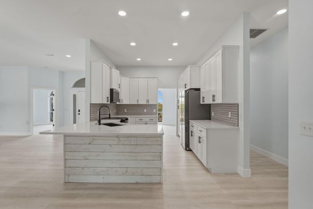 3244 Country Club Drive, Lynn Haven, FL 32444