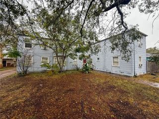 250 Rosebud Ave, Corpus Christi, TX 78404