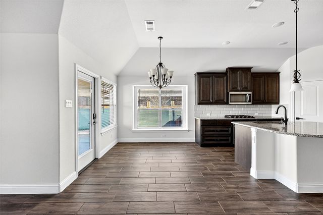 1739 Riviera Drive, Waxahachie, TX 75165