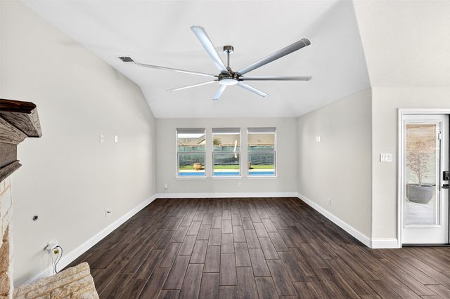 1739 Riviera Drive, Waxahachie, TX 75165