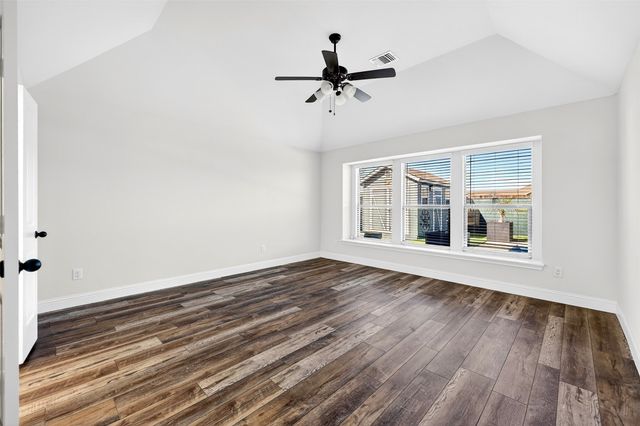 1739 Riviera Drive, Waxahachie, TX 75165