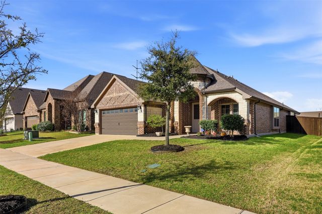 1739 Riviera Drive, Waxahachie, TX 75165