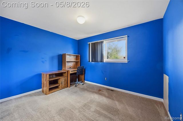 18210 Winwood Avenue, Brownstown, MI 48193