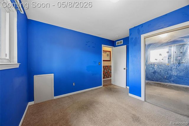 18210 Winwood Avenue, Brownstown, MI 48193