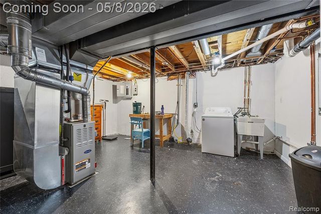 18210 Winwood Avenue, Brownstown, MI 48193