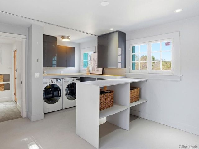 390 Ash St, Denver, CO 80220