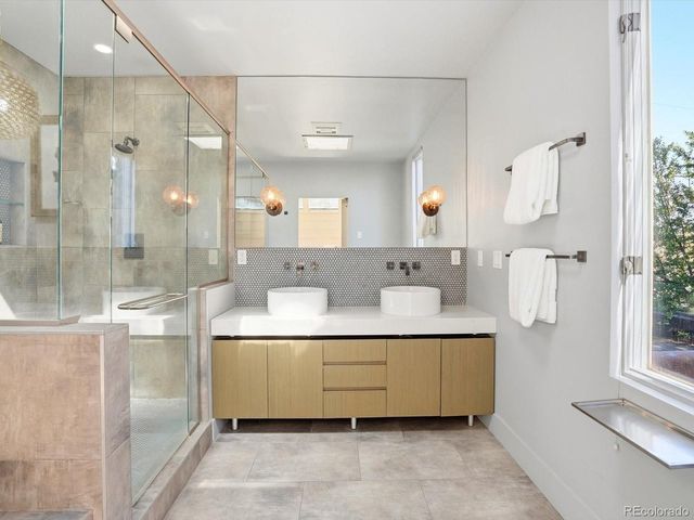 390 Ash St, Denver, CO 80220