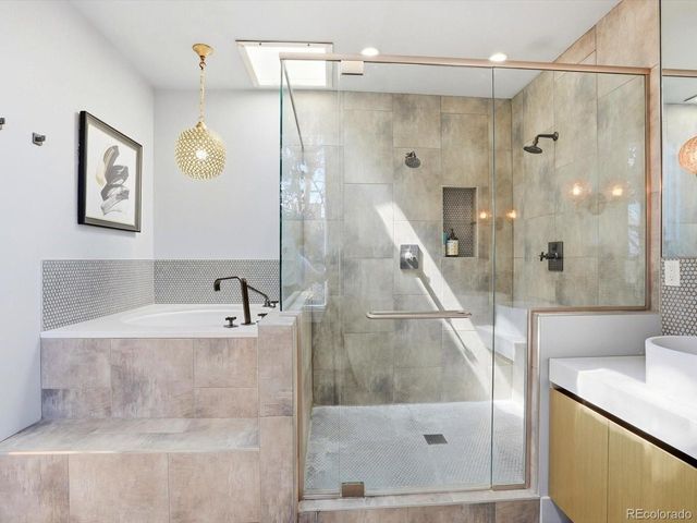 390 Ash St, Denver, CO 80220