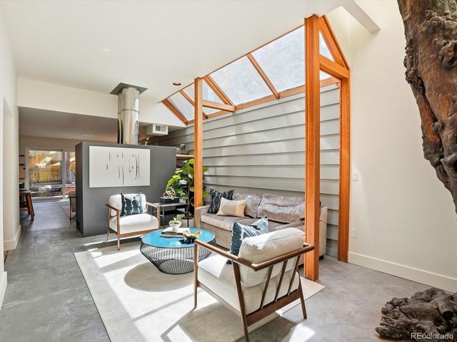 390 Ash St, Denver, CO 80220