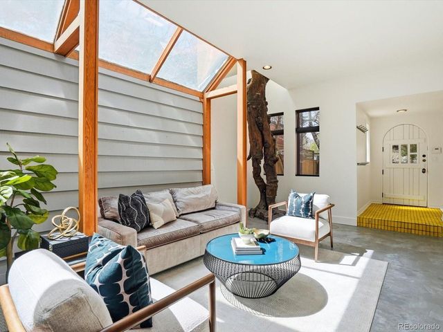 390 Ash St, Denver, CO 80220