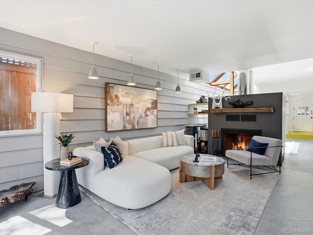 390 Ash St, Denver, CO 80220