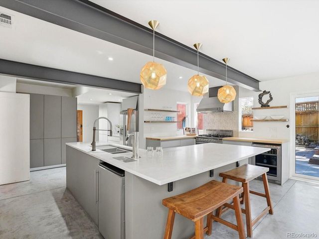 390 Ash St, Denver, CO 80220