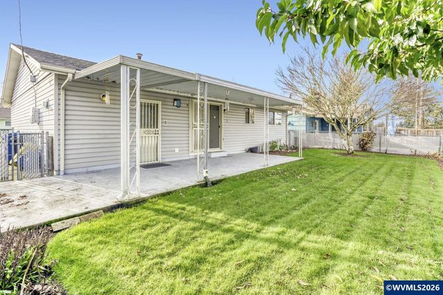 1629 Newport Wy, Woodburn, OR 97071