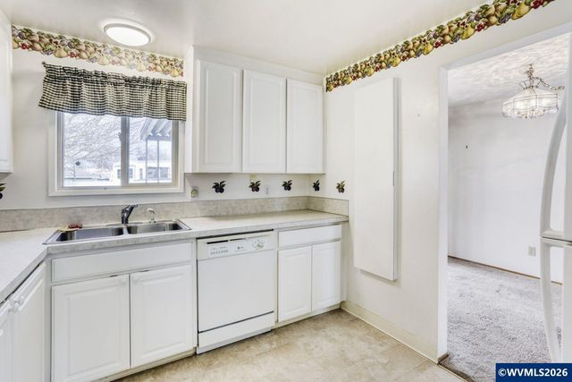 1629 Newport Wy, Woodburn, OR 97071