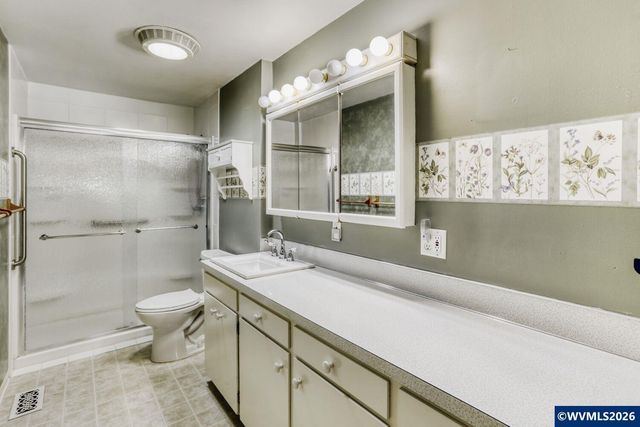 1629 Newport Wy, Woodburn, OR 97071