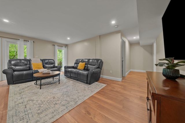 14 D'orlando Way 14, Danvers, MA 01923