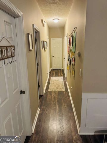 8590 Kencrest Drive, Winston, GA 30187