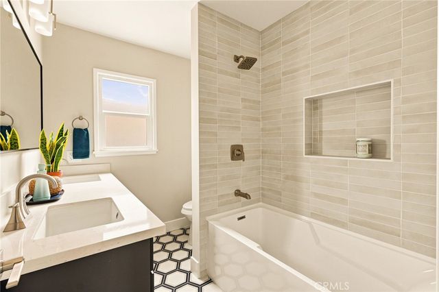 16616 Ermanita Ave, Torrance, CA 90504