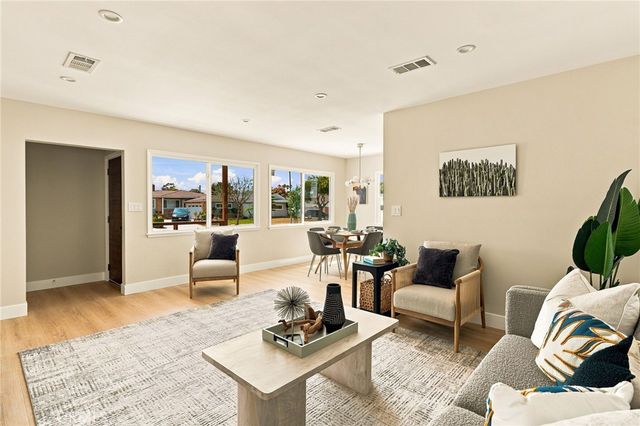 16616 Ermanita Ave, Torrance, CA 90504