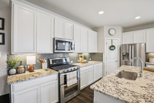 642 Bayberry CIR, Buda, TX 78610