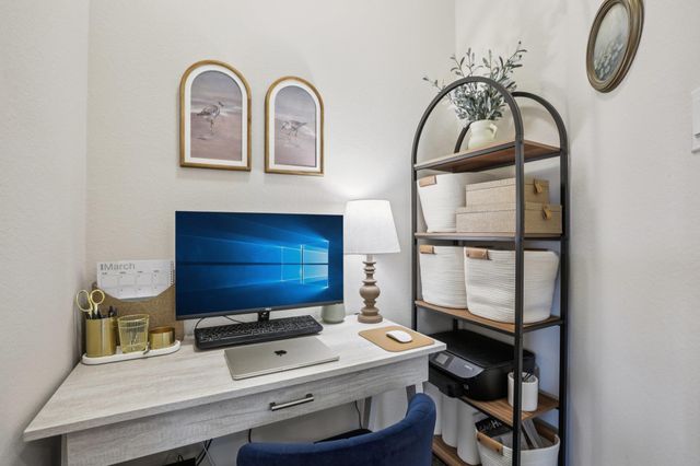 642 Bayberry CIR, Buda, TX 78610