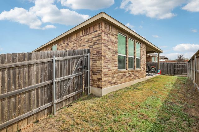 642 Bayberry CIR, Buda, TX 78610