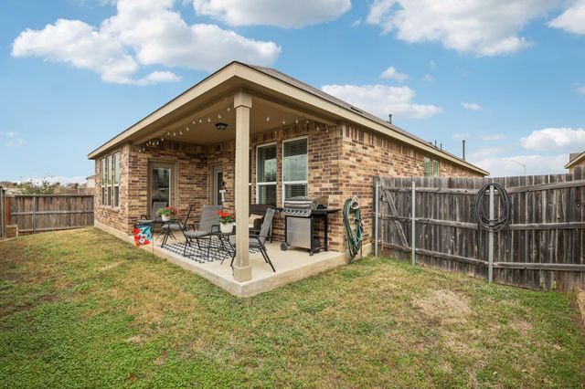 642 Bayberry CIR, Buda, TX 78610