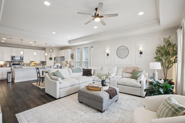 642 Bayberry CIR, Buda, TX 78610