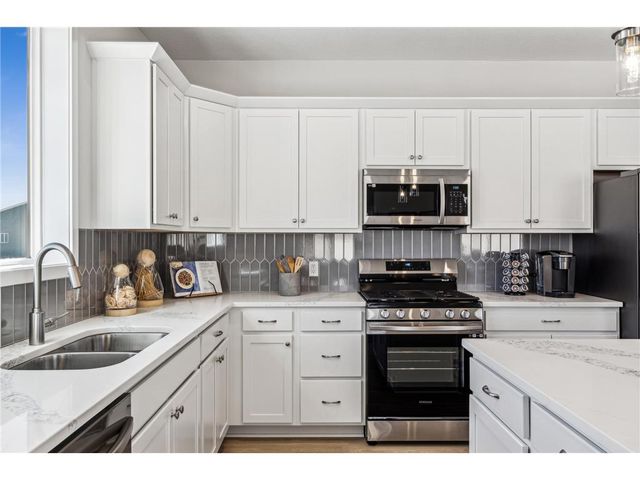 1105 Compton Avenue, River Falls, WI 54022