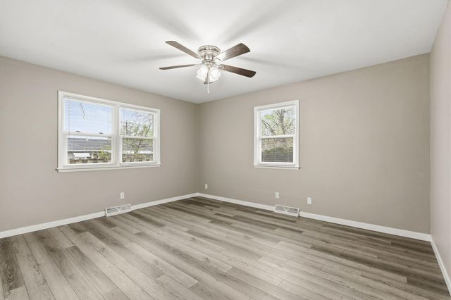 1448 E Seminole Street, Springfield, MO 65804