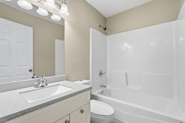 1448 E Seminole Street, Springfield, MO 65804