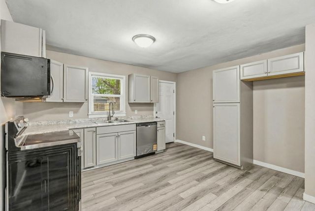 1448 E Seminole Street, Springfield, MO 65804