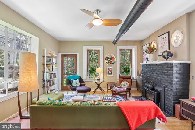 135 W MOUNT PLEASANT AVE, Philadelphia, PA 19119
