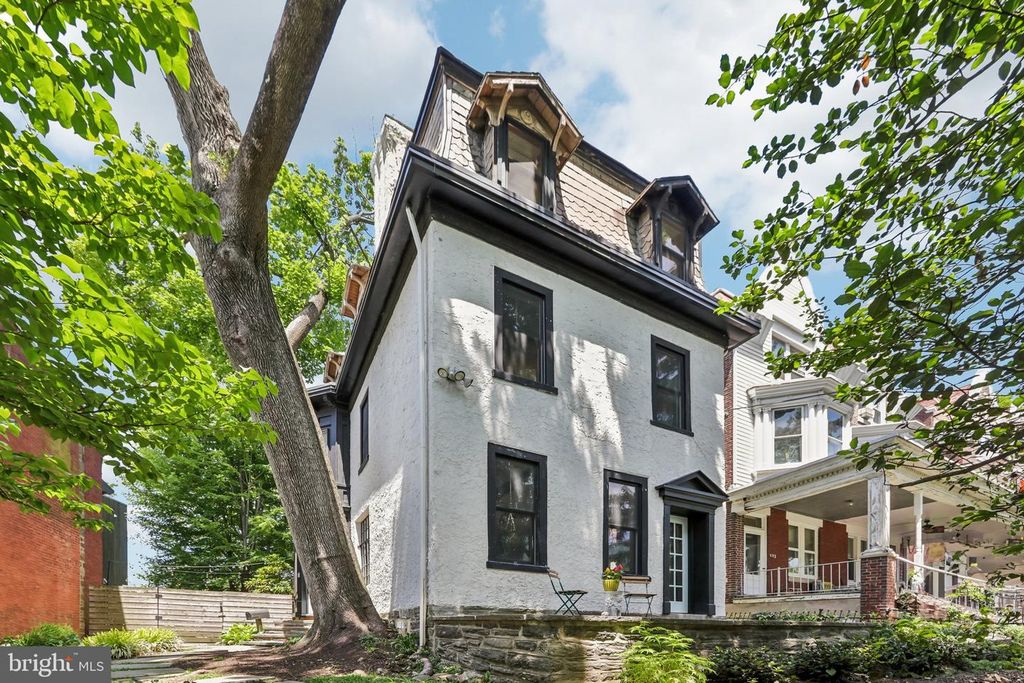 135 W MOUNT PLEASANT AVE, Philadelphia, PA 19119